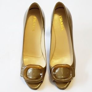HP🎉Prada peep toe heels brown patent leather 38.5